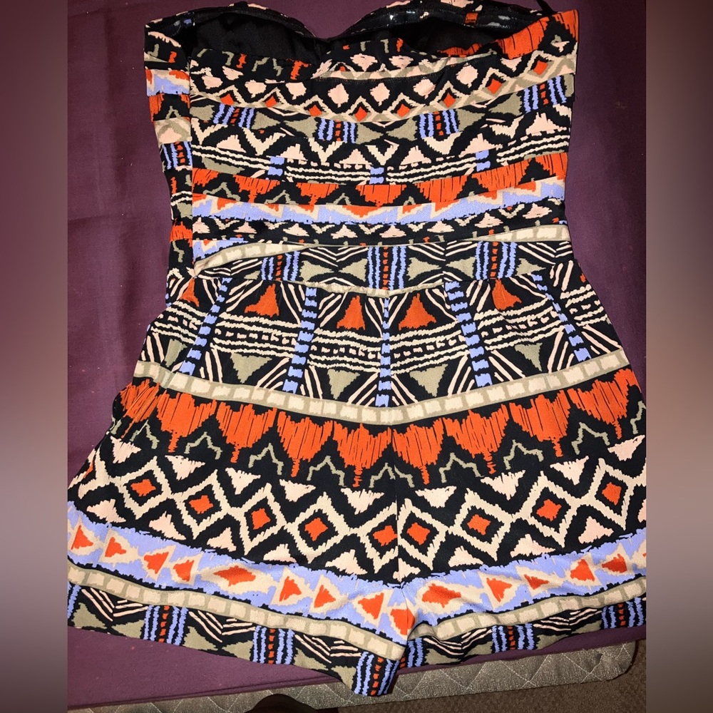 Patterned strapless romper - Picture 2 of 3